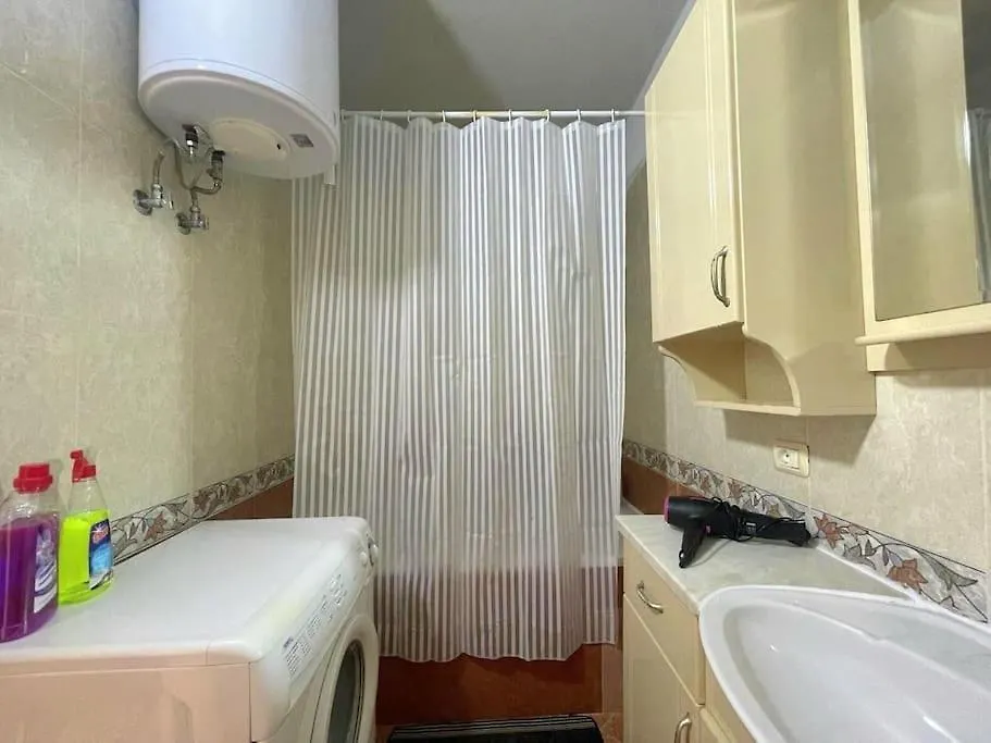 Fab'S Central 2 Bedroom Flat Tirana