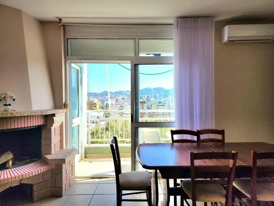 Fab'S Central 2 Bedroom Flat Tirana Albania