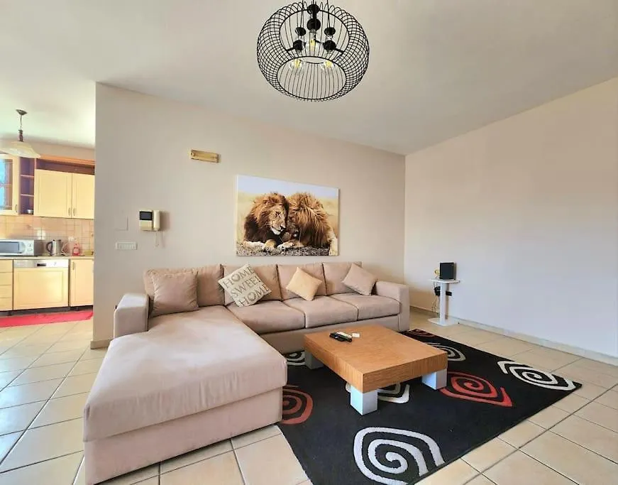 Fab'S Central 2 Bedroom Flat Tirana 0*,